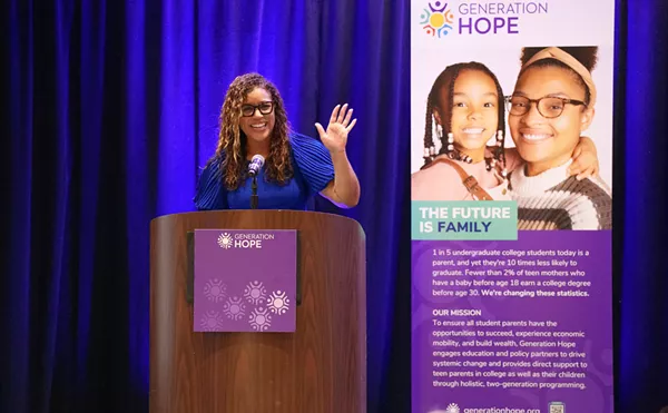 Image: More Young Dallas Mothers Now Have Hope for a College Education, Bright Future