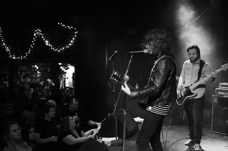 Image: Scott Tucker performing at the Deep Ellum venue Curtain Club with his band The Orange.