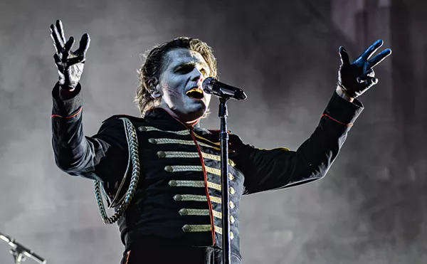 Image: My Chemical Romance Blasts Through Hits for Their Return to The Black Parade