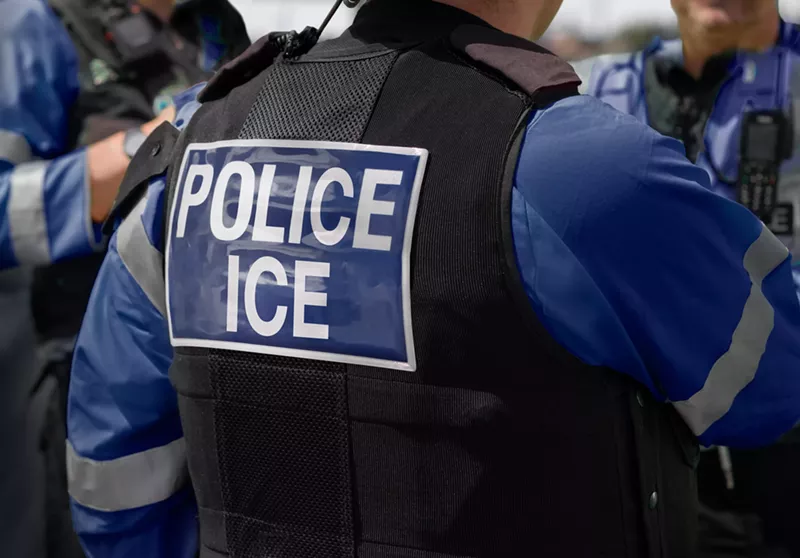 Image: ICE agent