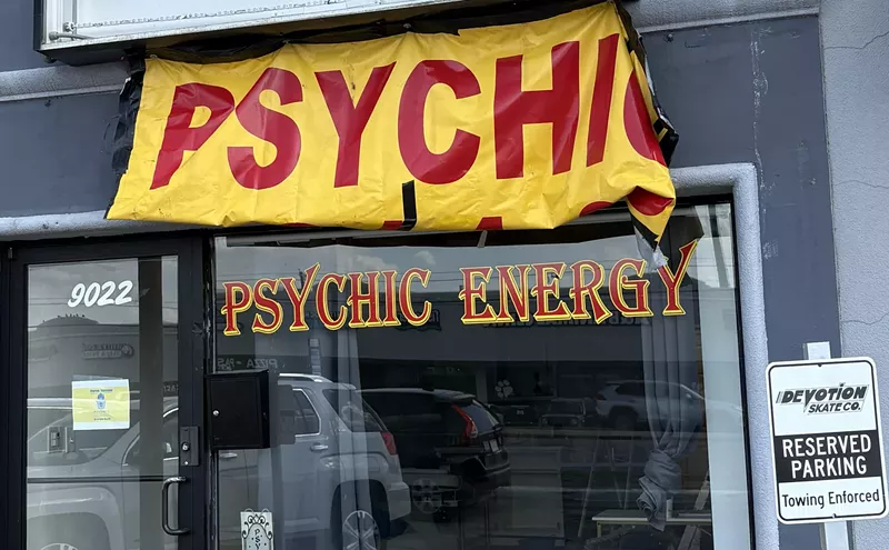 Image: New Psychic Business Is Moving Into a Shuttered Skate Shop Near White Rock