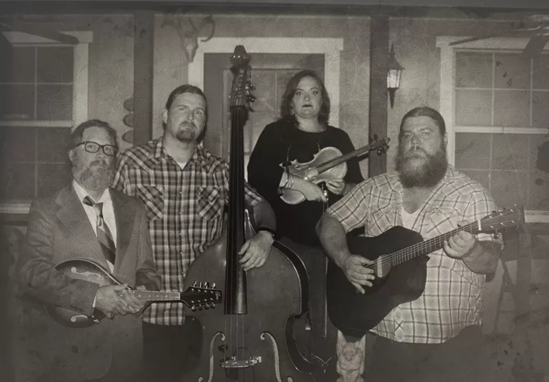 Image: Pinebox Serenade called it quits in 2016, but one stroke and one pandemic later, singer Chris Welch is ready to make a comeback.