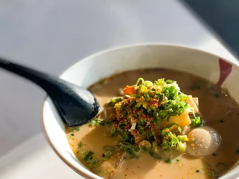 Image: Spicy chicken broth ramen