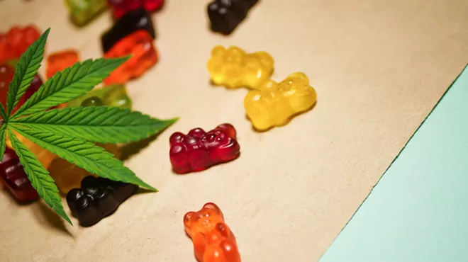 THC gummies