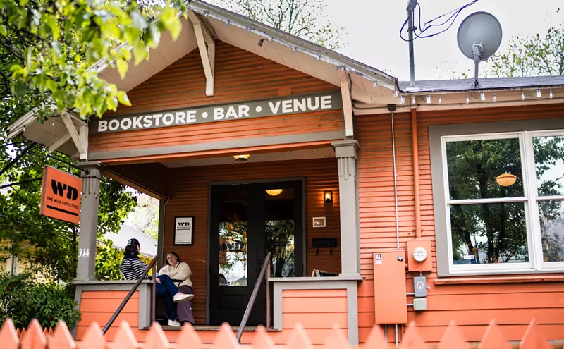Image: Reading is Sexy. Here's Where To Do it in Dallas to Find Your Next Summer Fling