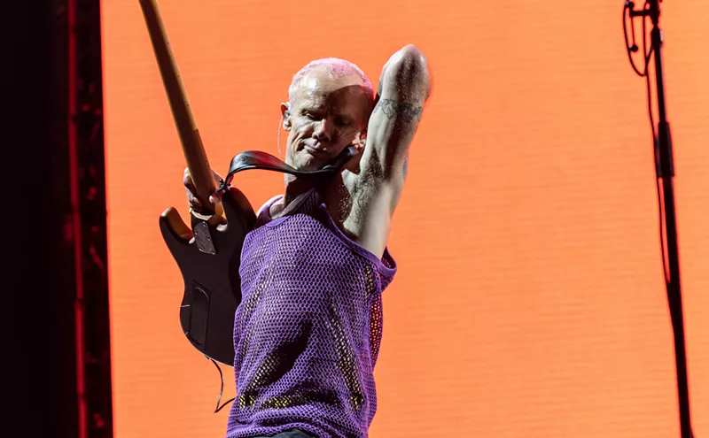 Image: Red Hot Chilli Peppers End Their World Stadium Tour With a Bang in Arlington