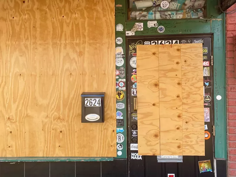 Image: Adair's Saloon shuttered in Deep Ellum