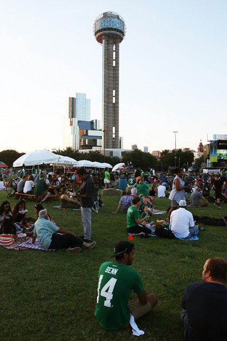 Dallas Stars News: Reunion Lawn Party, Equipment Sale Information