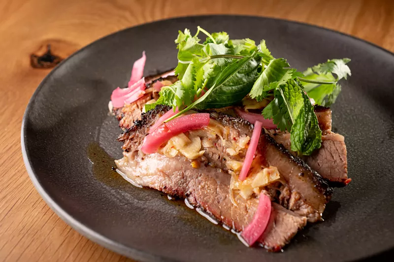 Image: Slices of brisket aren't like what you would find at Aaron Franklin's namesake spot in Austin; Loro offers its own splendid interpretation.