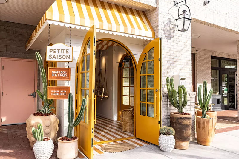 Image: The new mini-shop encourages interaction between customers and vendors.