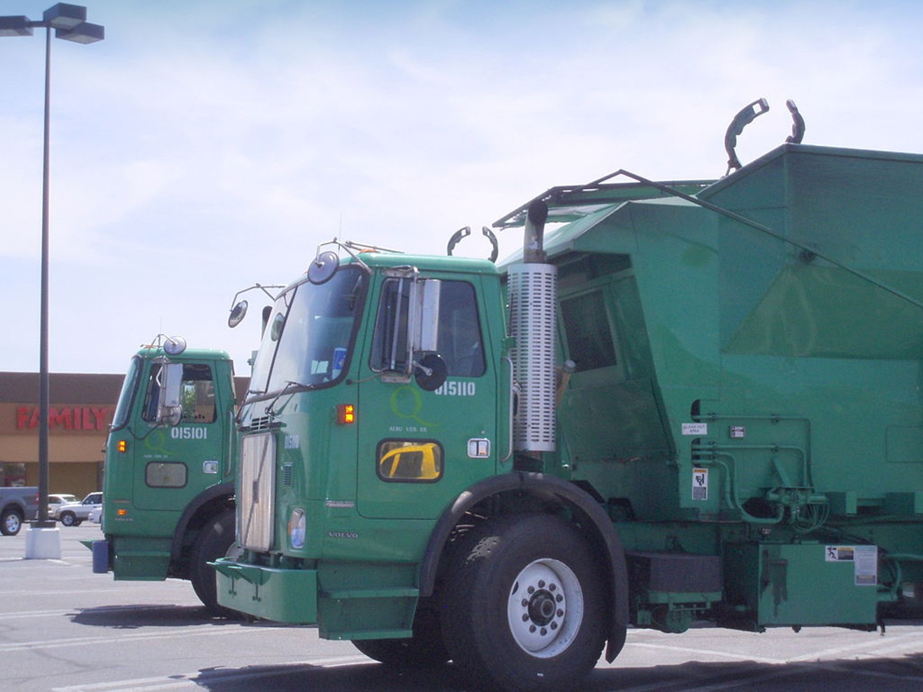 Sanitation truck drivers in Dallas don't get paid much and aren't unionized