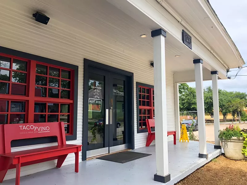 Image: The front porch at Taco y Vino
