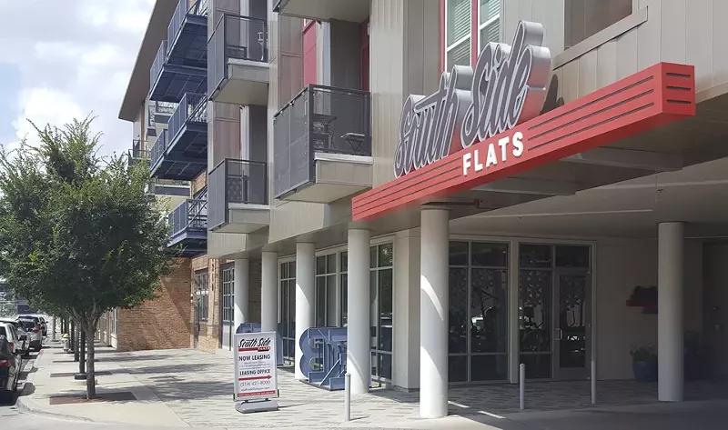 Image: Dallas police officers ran to the South Side Flats on the 1200 block of S. Lamar Street after an unnamed Dallas police officer walked into the wrong apartment after completing a 12-hour shift. The officer will be charged with manslaughter after firing two shots that killed 26-year-old Botham Shem Jean. She presumably walked into Jean's apartment on her way home by mistake.