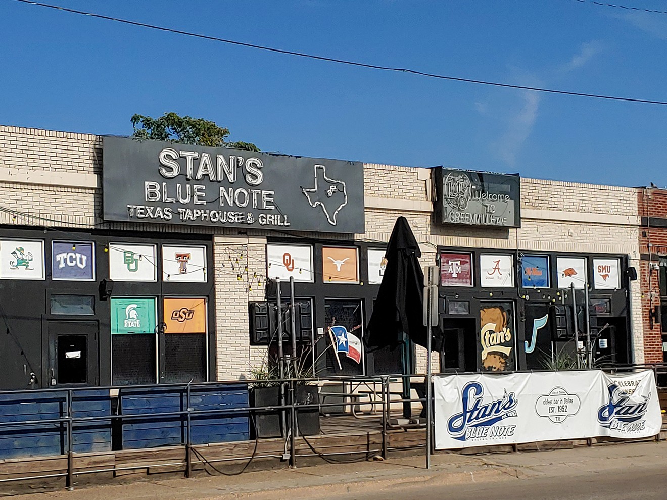Stan's is now open for business. Again.