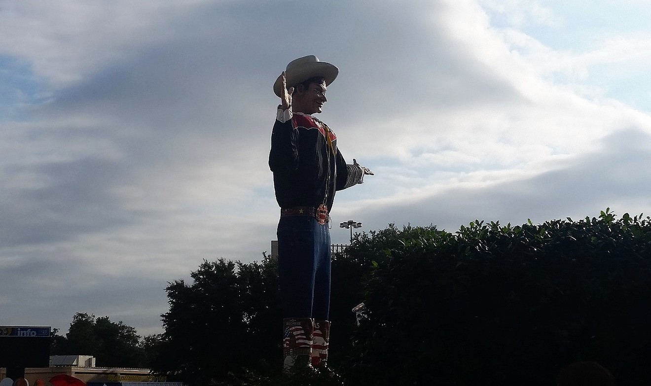 Big Tex spent half a million  bucks just to give the bird to people making public information demands about his finances.