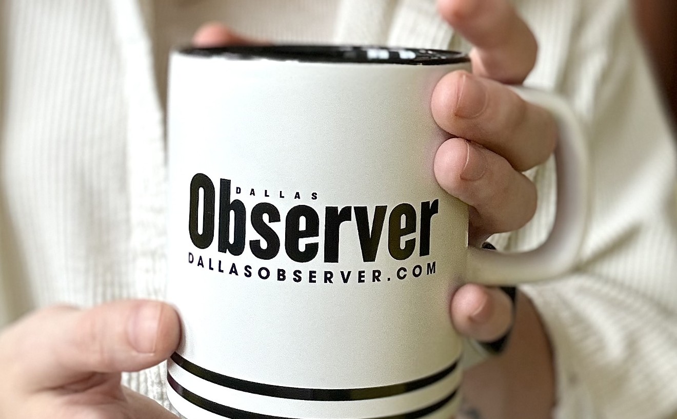 Support the Observer This Month, Get a Mug and Member Tote