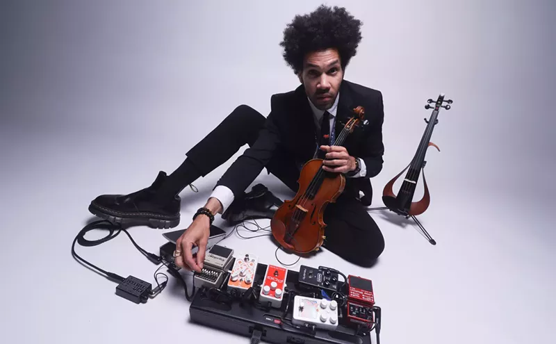 Image: Dallas Violinist Scott Tixier Plays for the Stars: Keanu, De Niro, Stevie, To Name a Few