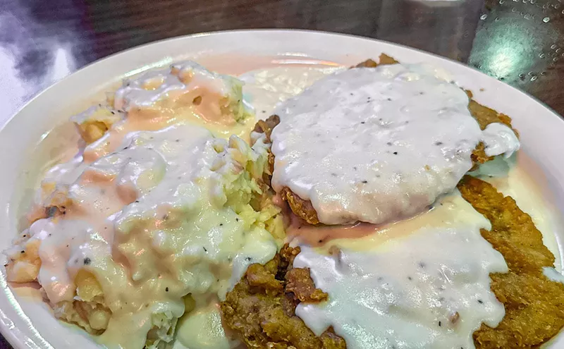 Image: Taste-Tested: Reader Comments Lead Us to Angry Dog's Chicken-Fried Steak