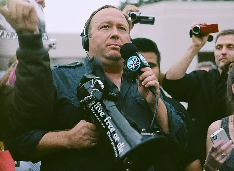 Image: Alex Jones was recently subpoenaed to give a deposition to the Jan. 6 committee.