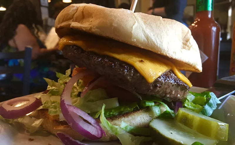 Image: The Best Not-So-Little Diner Burger in Oak Cliff