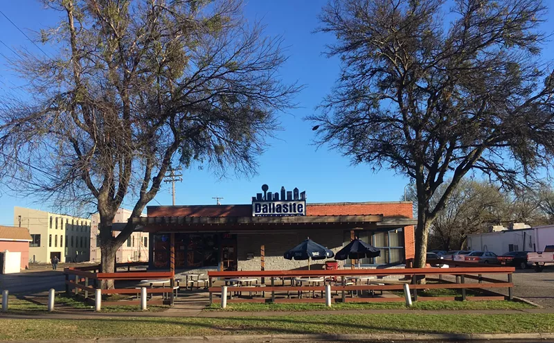 Image: The Dallasite Is the Last of a Dying Breed: a Neighborhood Bar, Free of Pretension