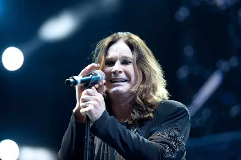 Image: Man performing on stage