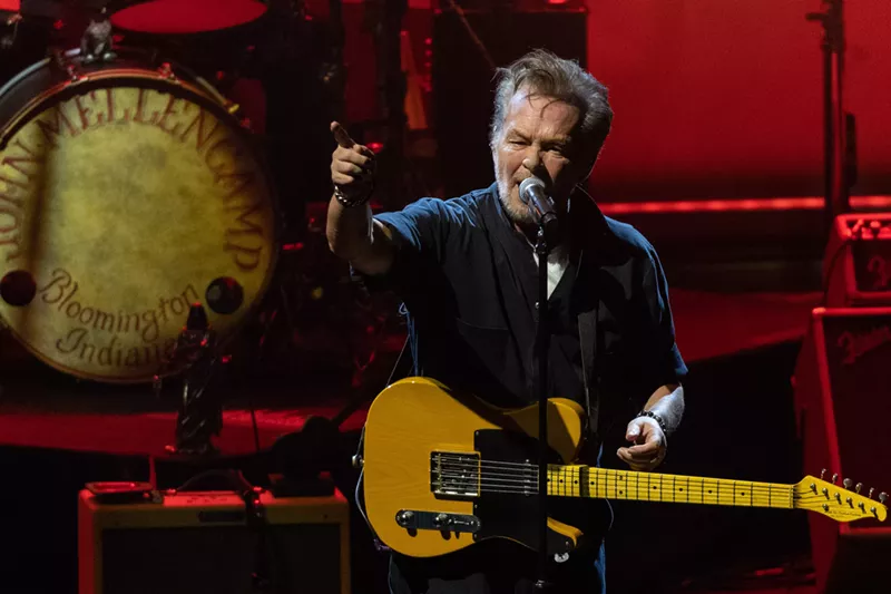 Image: John Mellencamp was on point in Grand Prairie.