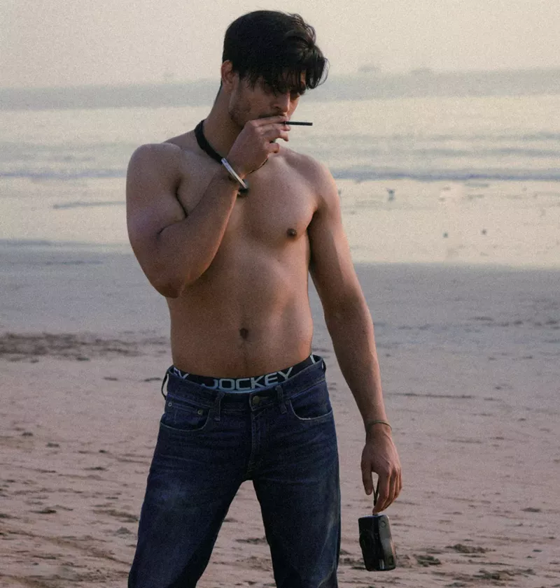 Image: shirtless man