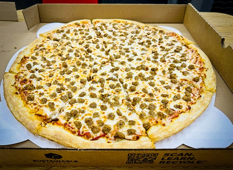 Big T Pizza's sausage pie.