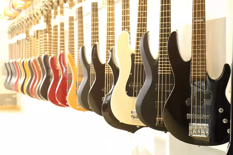 Image: Is oversaturation hurting the electric guitar?