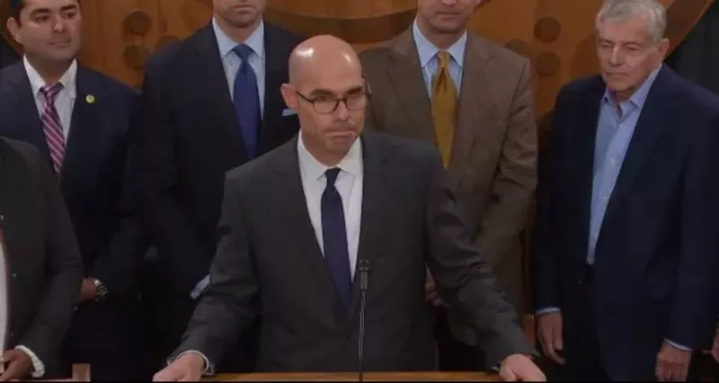 Image: The tape of a conversation between Texas House Speaker Dennis Bonnen (above) and conservative activist Michael Q. Sullivan finally has seen the light of day.