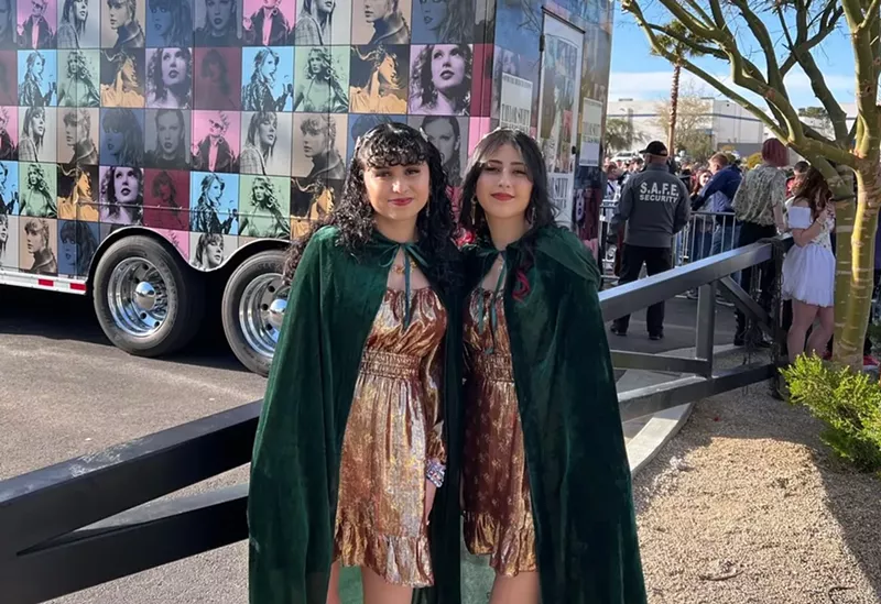 Image: Taylor Swift fans