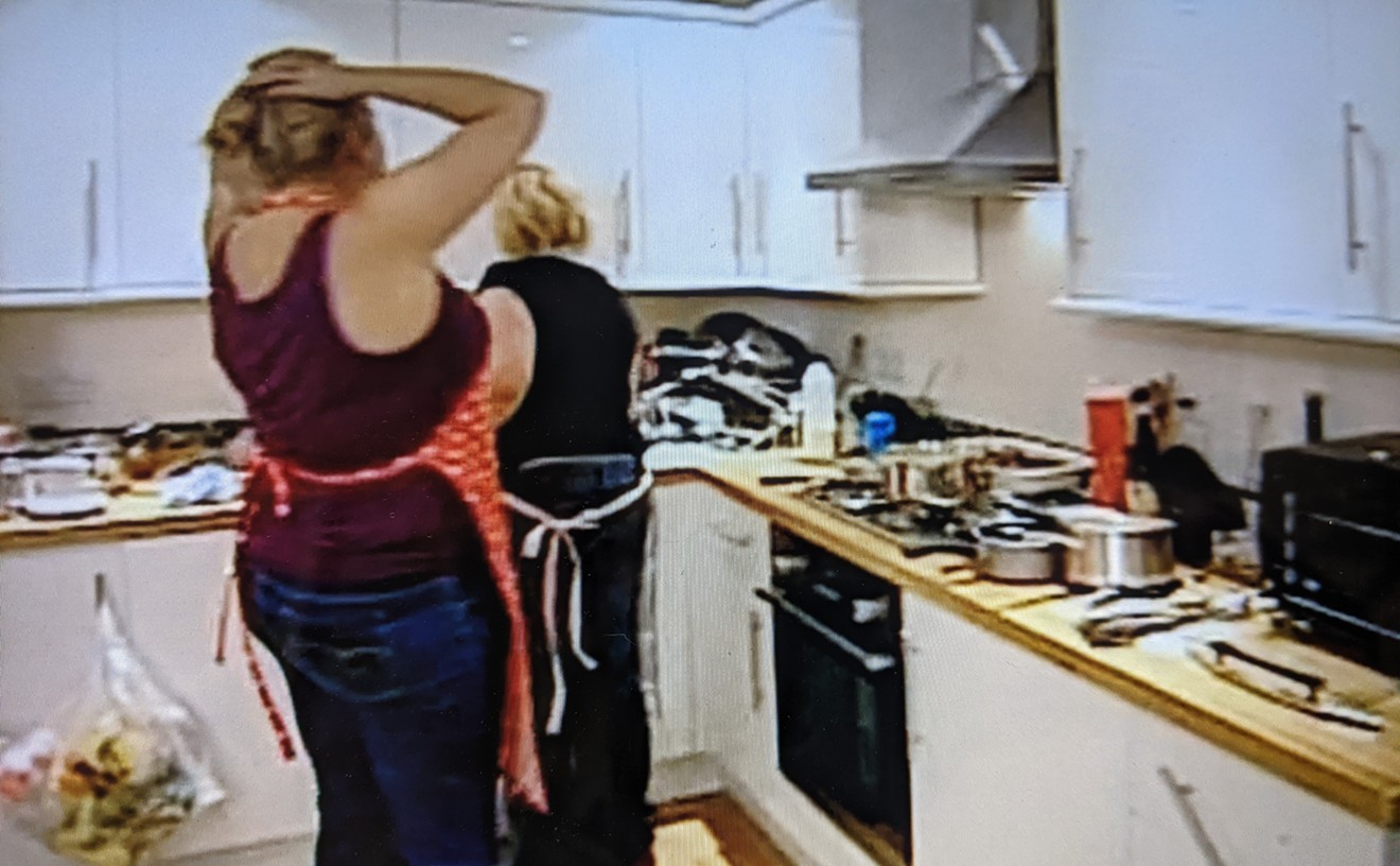 Think You Could Start a Restaurant? Binge Watch This Delightful, Forgotten Cooking Show