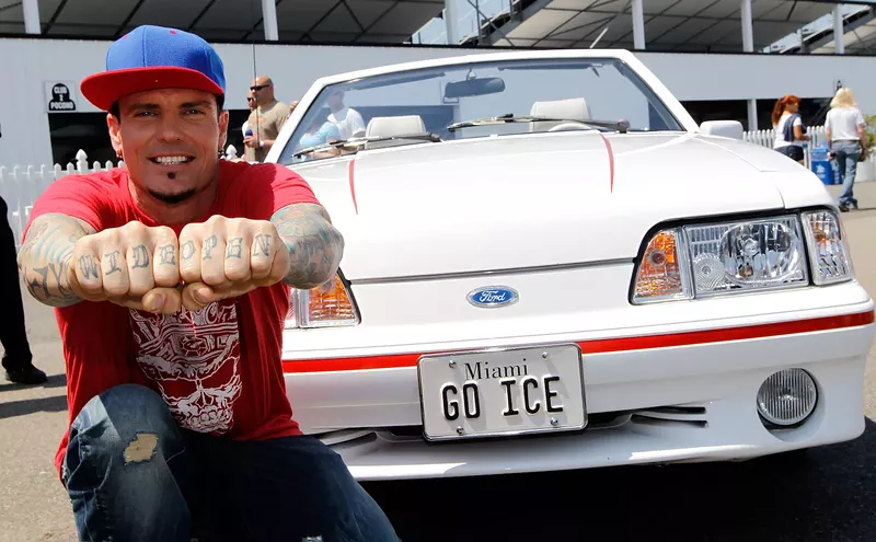 Image: TikTokers Are Making Vanilla Ice's Mustang Popular Again