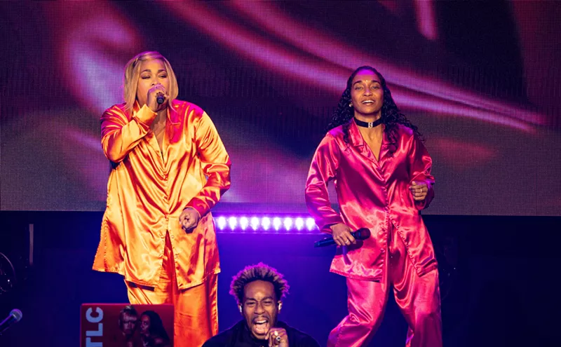Image: TLC Brought a Backyard Boogie Vibe to Irving With Their CrazySexyCool Tour Stop