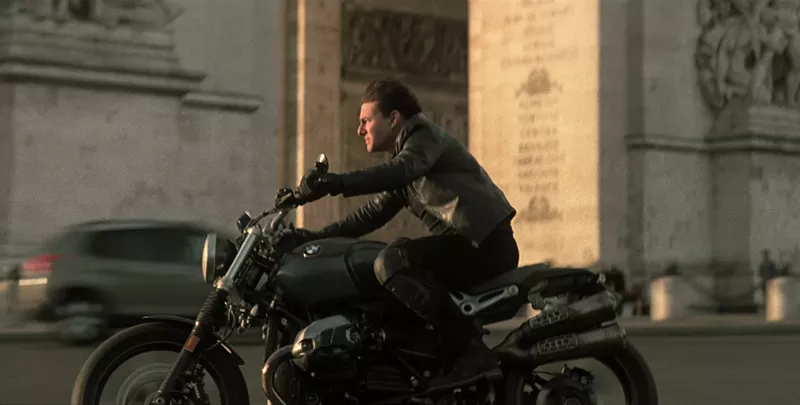 Image: Tom Cruise didn't bring his motorcycle, but he did stop in Dallas to plug his latest Mission:Impossible film and eat some Texas barbecue.