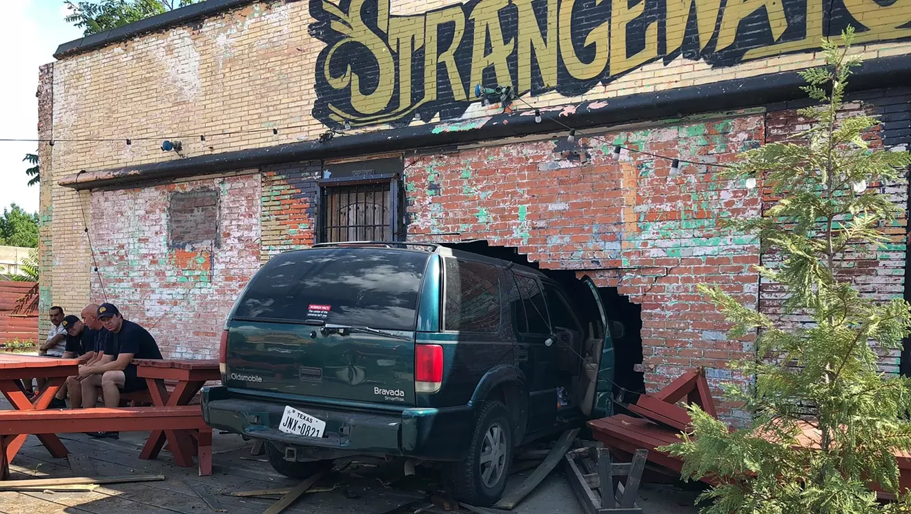 Video: Texas Influencers Capture Moment SUV Crashes Into Restaurant
