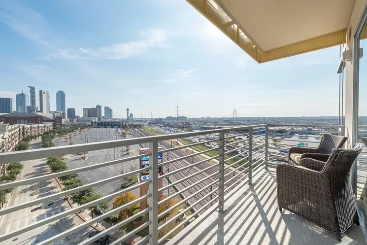 While most complexes on this list include amenities for pets, The Katy makes a point of treating your furry companions as family, or at least rent-paying roommates. - APARTMENTS.COM