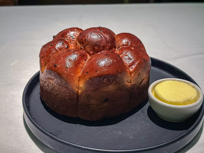 Steaks at Stillwell's at Dallas' Hôtel Swexan Warm a Texan's Heart