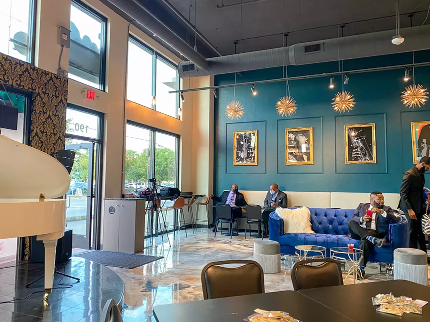 Soirée Coffee Shop in Dallas.