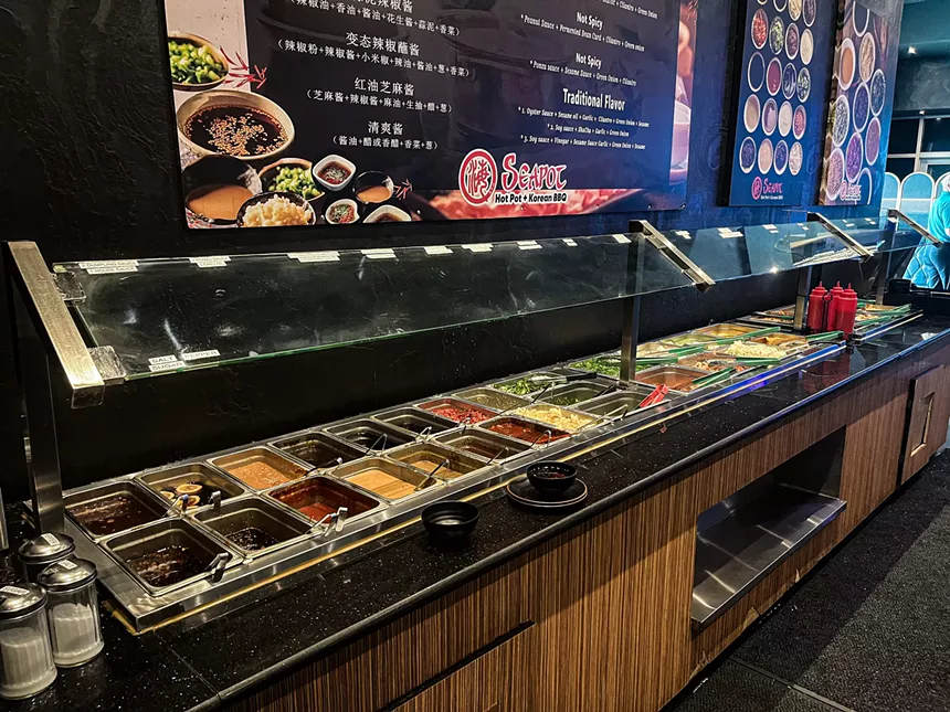 the sauce bar at seapot
