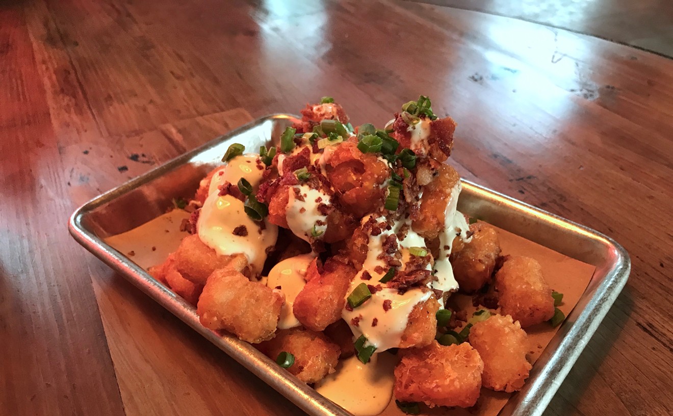 Easy Slider's tots are a damn fine way to start a meal.