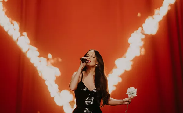 A Star-Crossed Kacey Musgraves Came to Mend Broken Hearts in Dallas