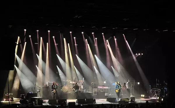 Review: My Morning Jacket Brings a Tight, Focused Explosion of Musicianship to the Factory