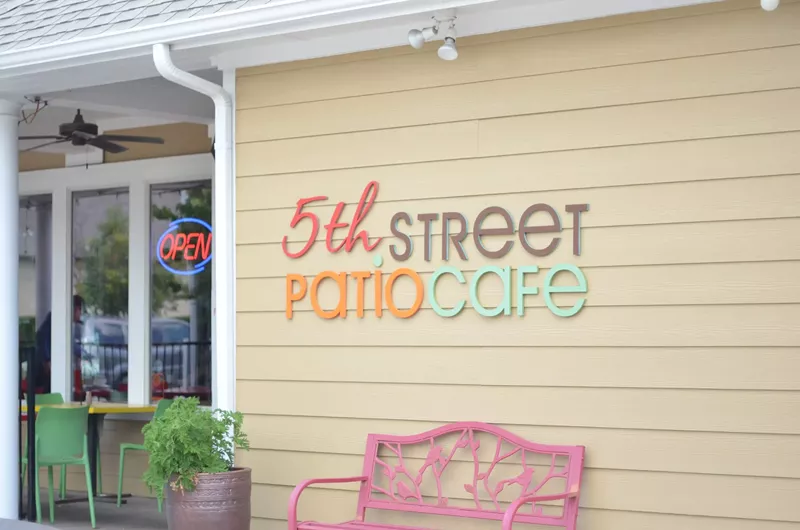 5th Street Patio Cafe Serves Homey Italian, Cajun and TexMex From a