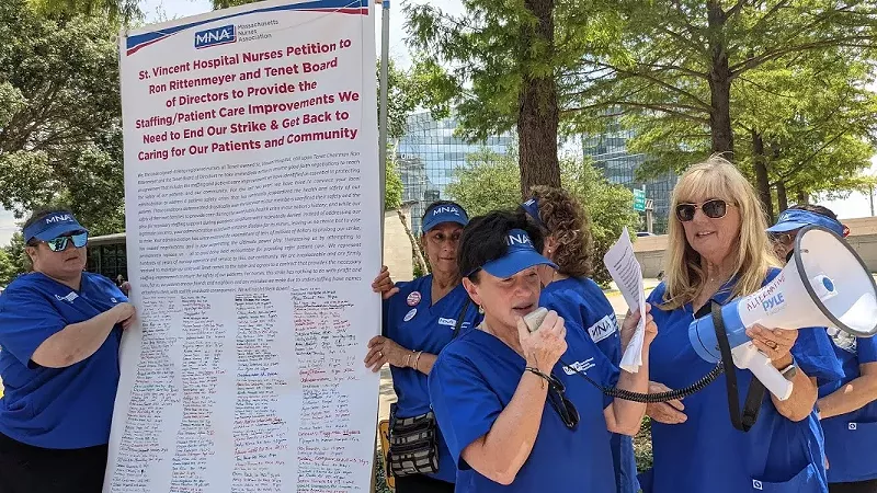 The nurses traveled from Massachusetts to Dallas to rally outside the Tenet headquarters