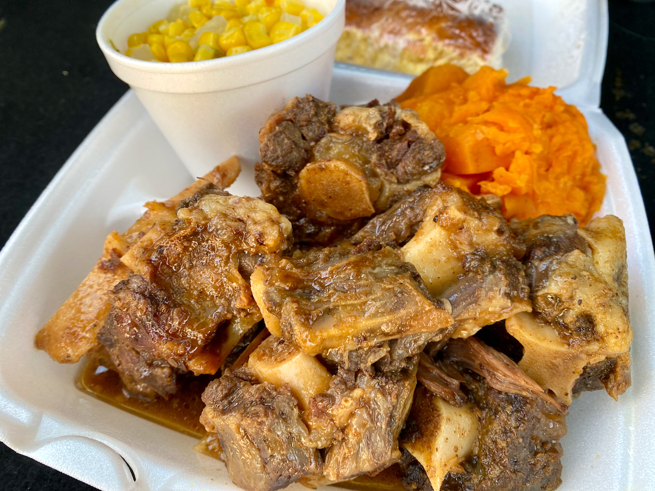 Oxtail with sweet sweet potatoes.