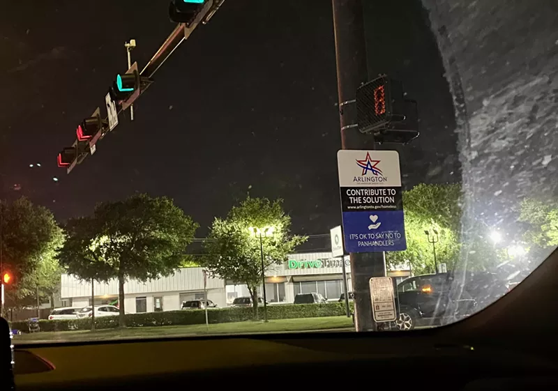 Anti-Panhandling Signs Appearing in Arlington, North Texas | Dallas ...