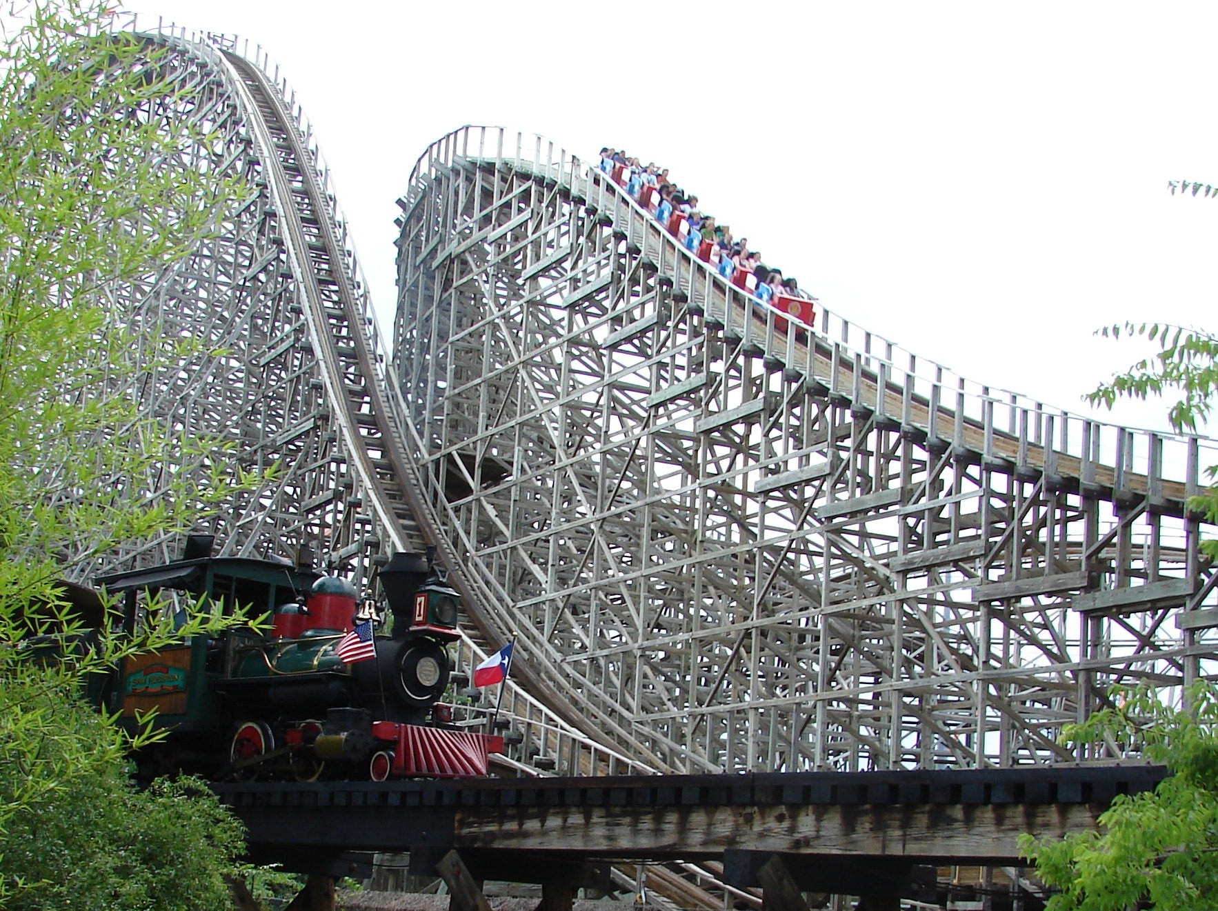 The 6 Weirdest Rides at Six Flags Over Texas | Dallas Observer