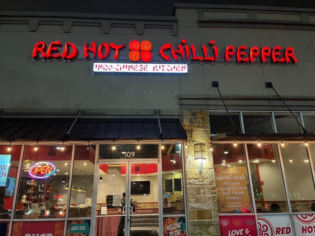 overskydende Spiller skak Mappe Red Hot Chili Pepper Fuses Indian and Chinese Cuisine | Dallas Observer